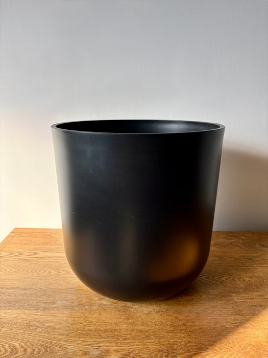 Modern Black Planter - Premium Veradek Ceramic Pot
